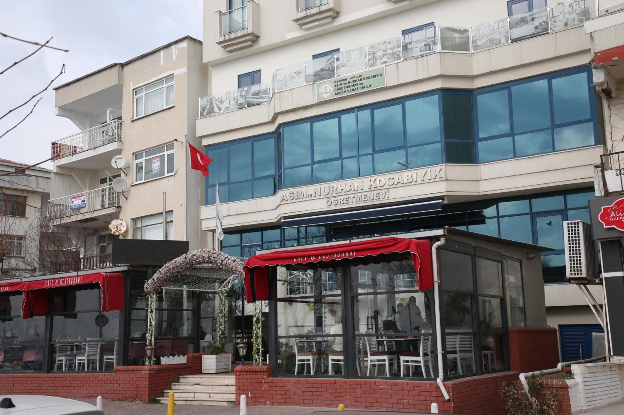 Asim Ve Nurhan Kocabiyik Oegretmenevi Istanboel Buitenkant foto