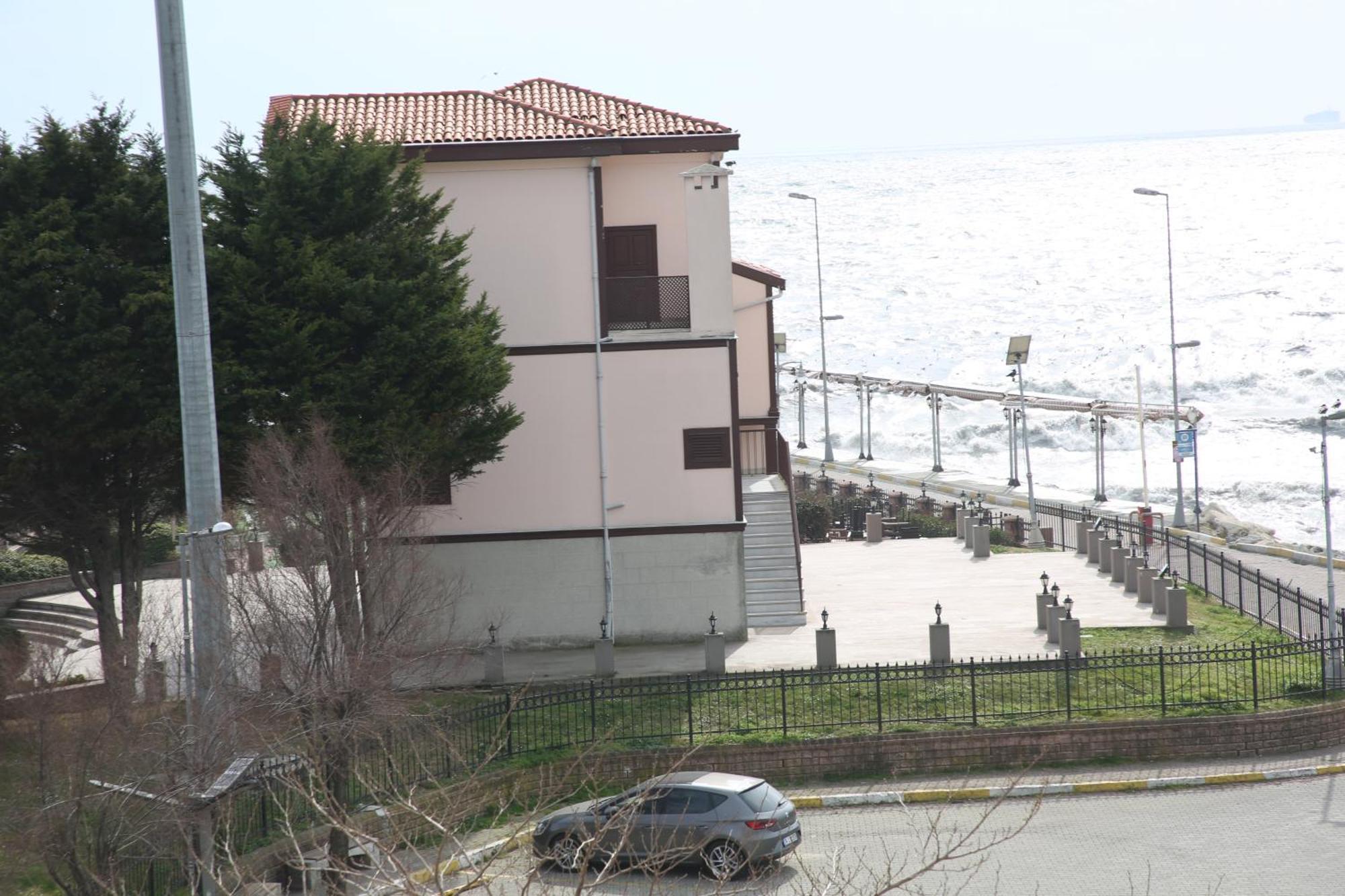 Asim Ve Nurhan Kocabiyik Oegretmenevi Istanboel Buitenkant foto